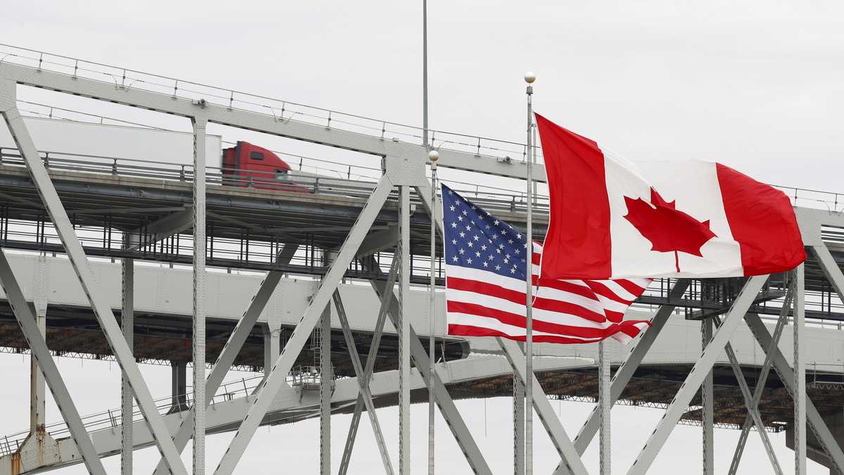 New U.S. Tariffs on Canadian Goods Take Effect After Trade Talks Fail