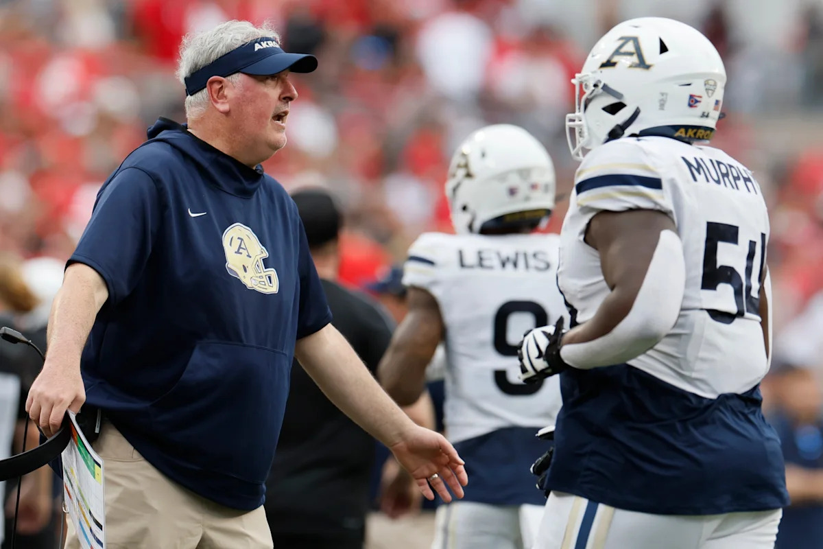 Akron University Prepares For Fortieth Season In The Football Bowl Subdivision