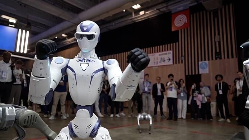 Dr. Barton Goldsmith Details His Unusual Relationship With A Household Cleaning Robot