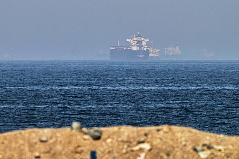 Oil Prices Decline as OPEC+ Boosts Output Amid U.S.-Iran Diplomatic Deal Speculation