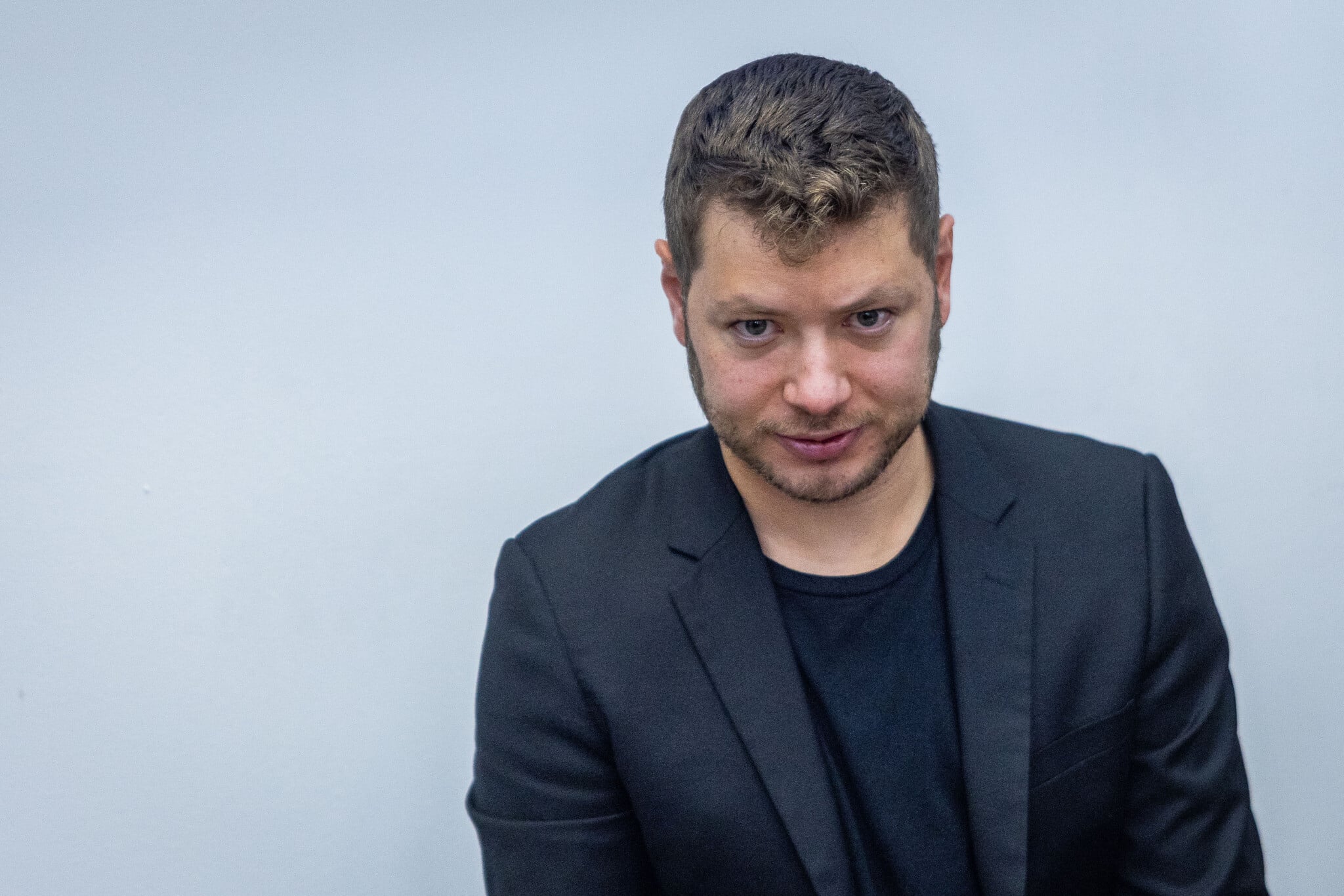 Shin Bet evacuates Prime Minister Netanyahu's son from Florida amid Iranian threats.