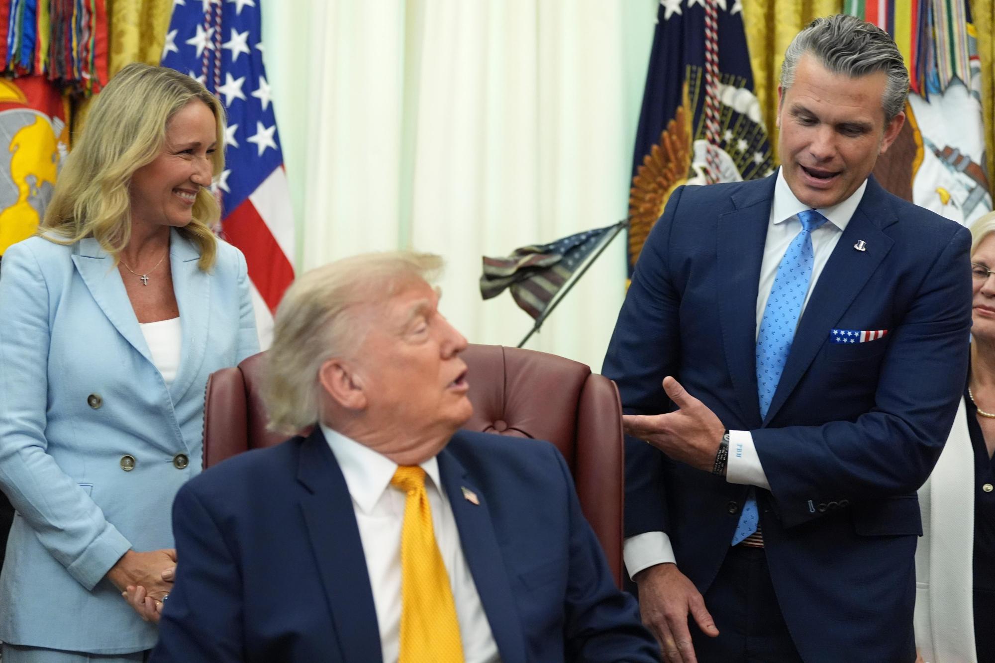 Trump Orders Navy to Replace Advanced Jet Launch System with Older Steam Catapults