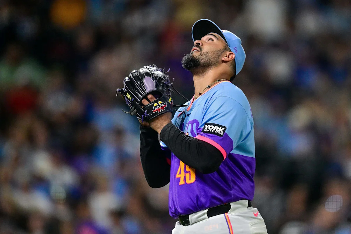 Brewers Acquire Reliever Antonio Senzatela from Rockies for Two Prospects, Bolstering Playoff Bullpen