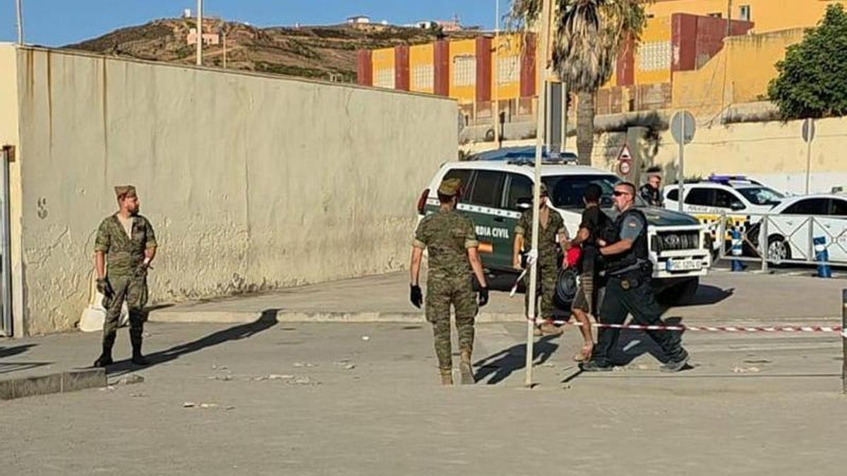 Police transport migrants to Ceuta border amidst idealization of Europe