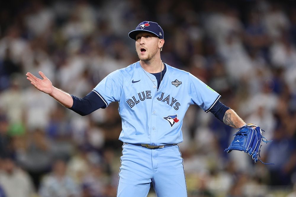 Toronto Blue Jays Trade Former Closer Jeff Hoffman to Twins for Three Prospects