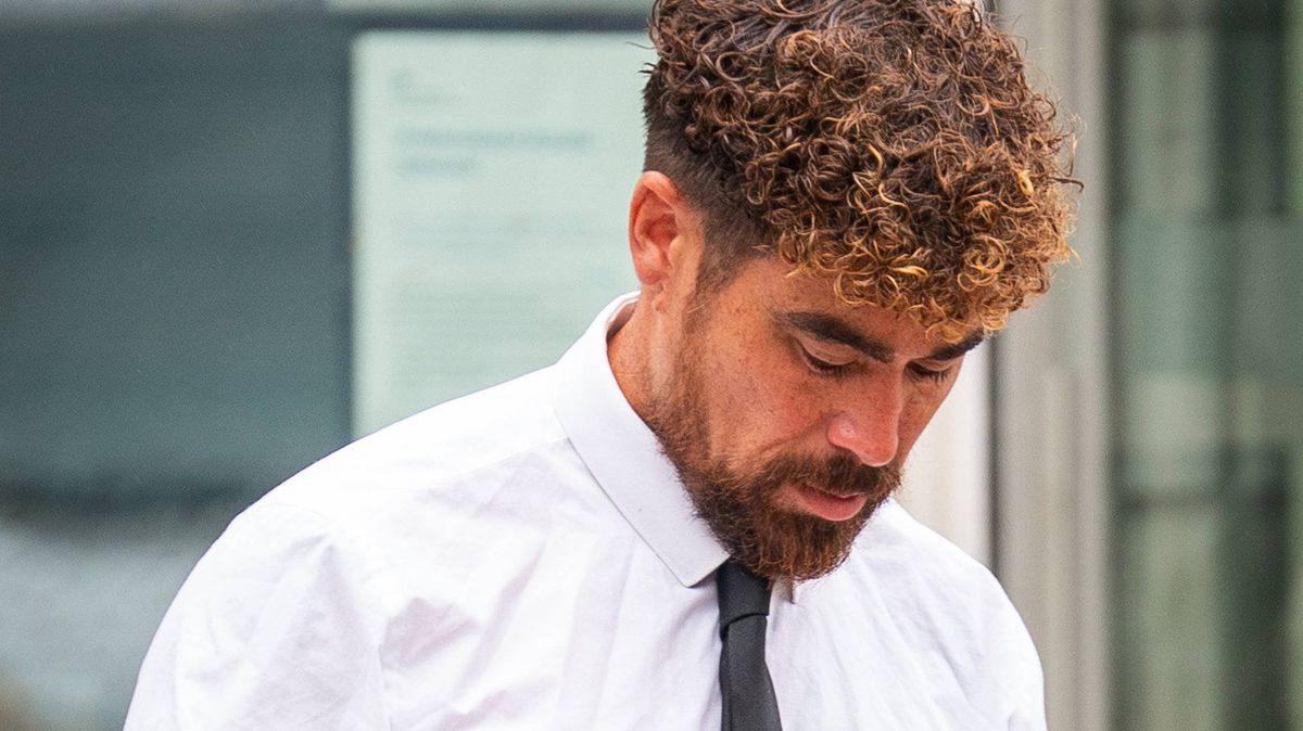 Torquay Man Claiming DWP Benefits Found Running 10K Race, Overpaid £7,600