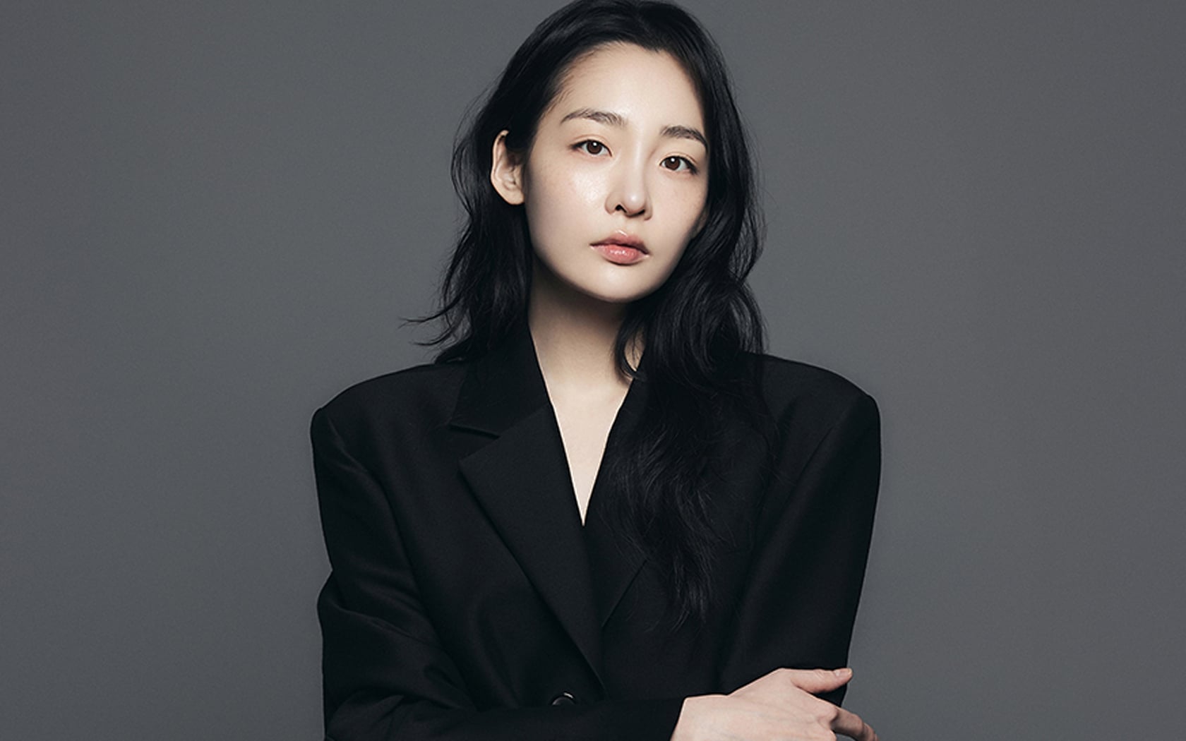 Pachinko Breakout Star Kim Minha to Solely Host 31st Busan International Film Festival Opening Ceremony