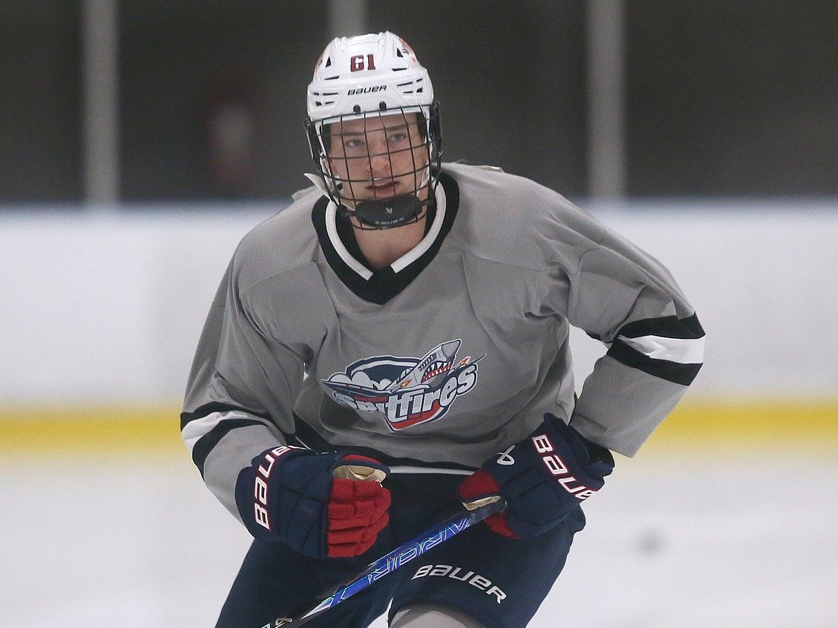 Windsor Spitfires trim roster down to 23 players following exhibition loss.