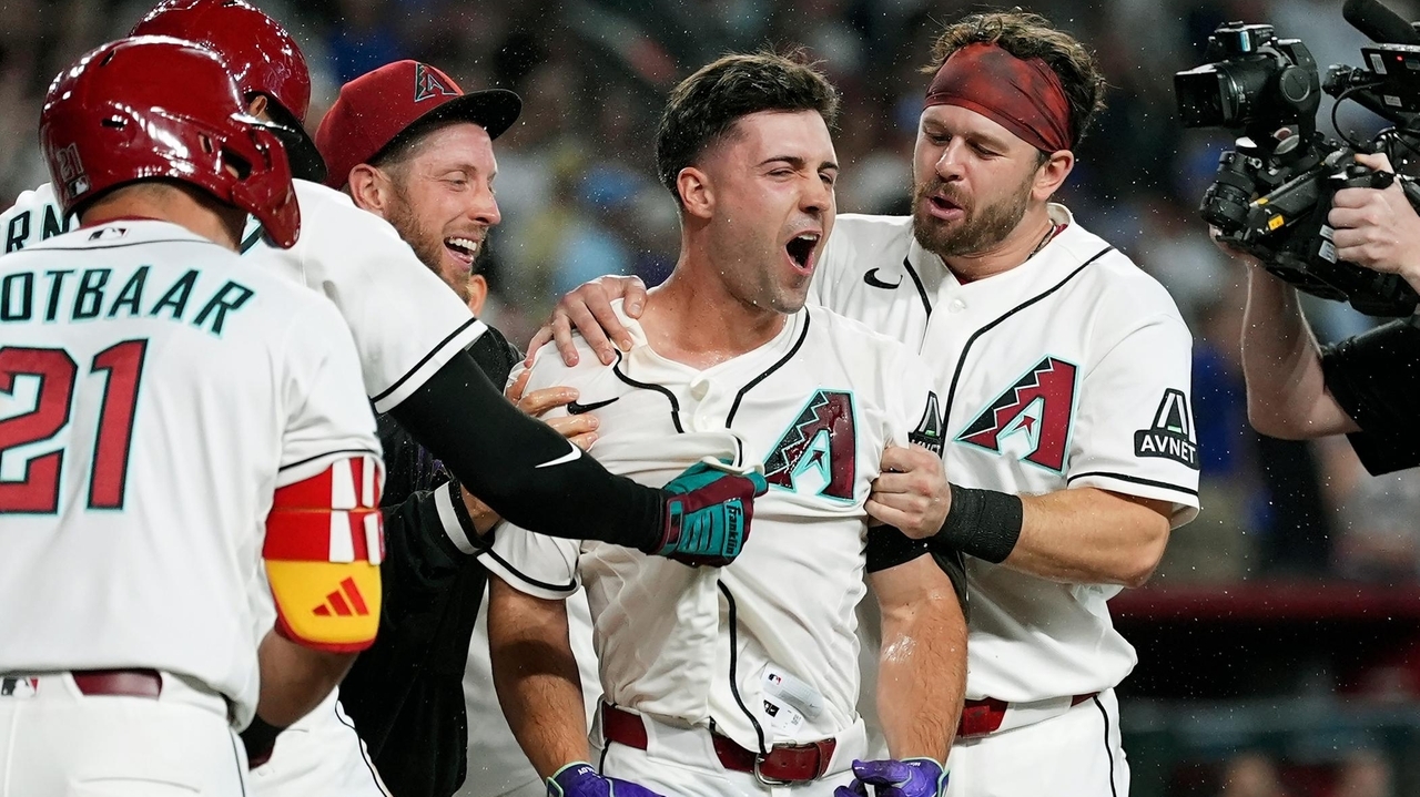 Diamondbacks secure 40th comeback win to stay in the playoff race
