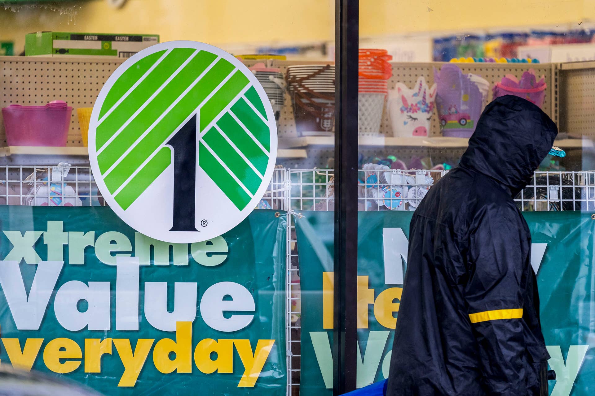 Rising Prices Drive High-Earning Households to Dollar Stores for Everyday Savings