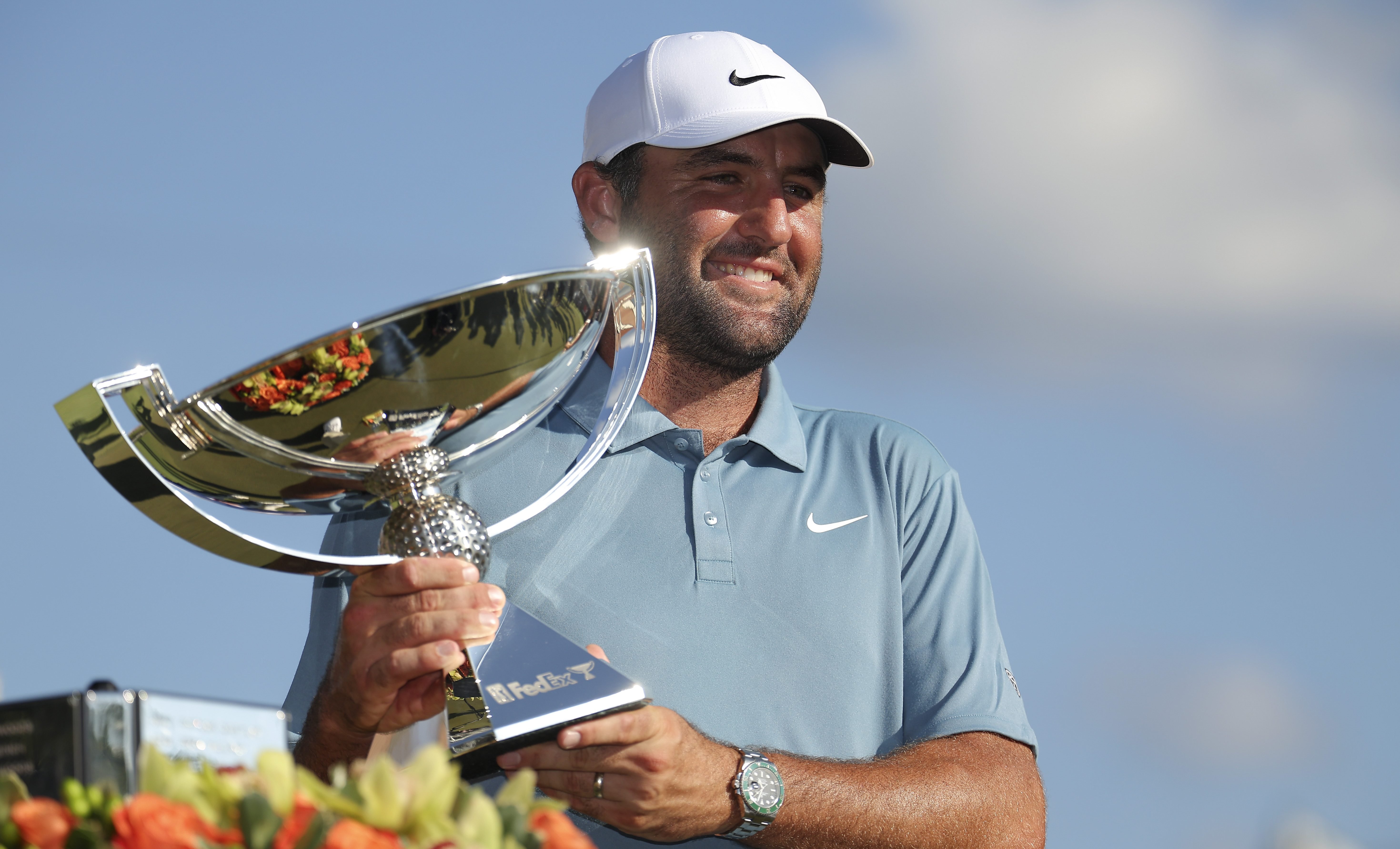 Scottie Scheffler wins the Tour Championship to capture his second FedEx Cup title.
