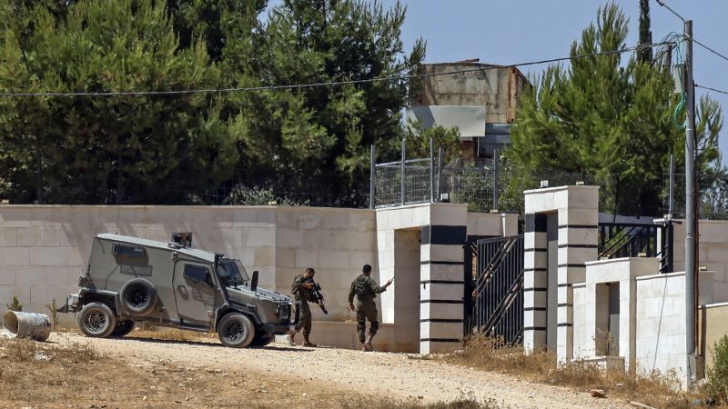 Israeli Settlers Maintain Siege on Palestinian Homes in West Bank, Trapping Families
