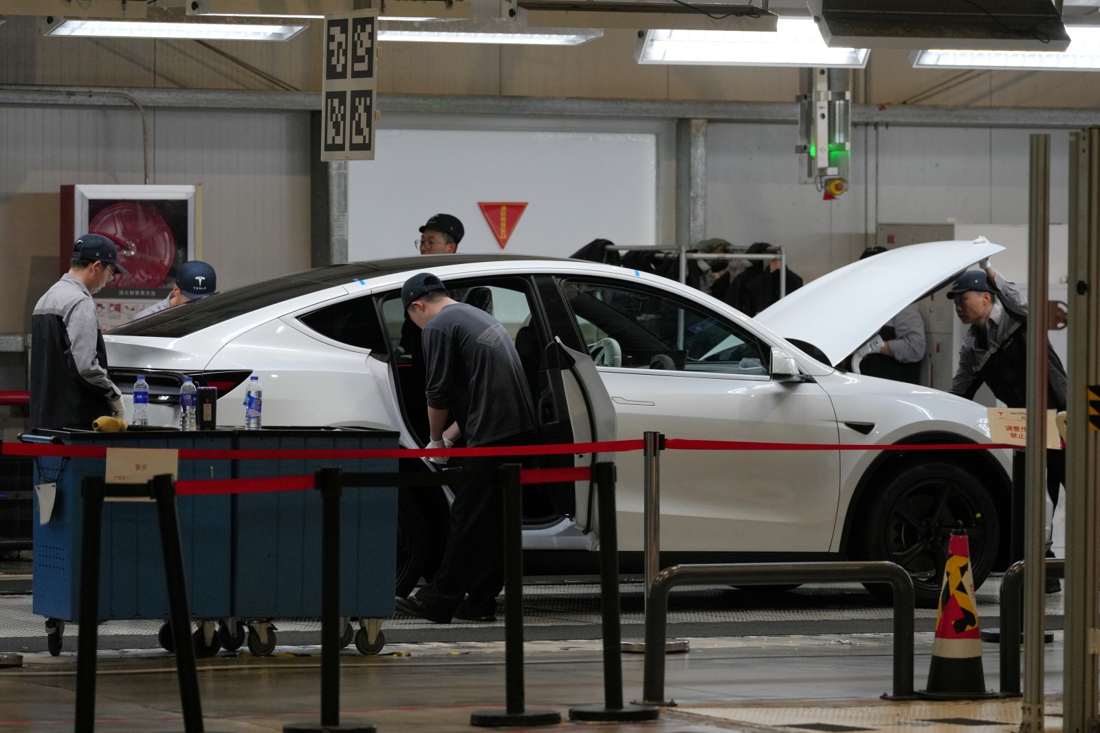 Tesla Recalls Nearly Three Million Vehicles in China Over Door Handle Safety Risks