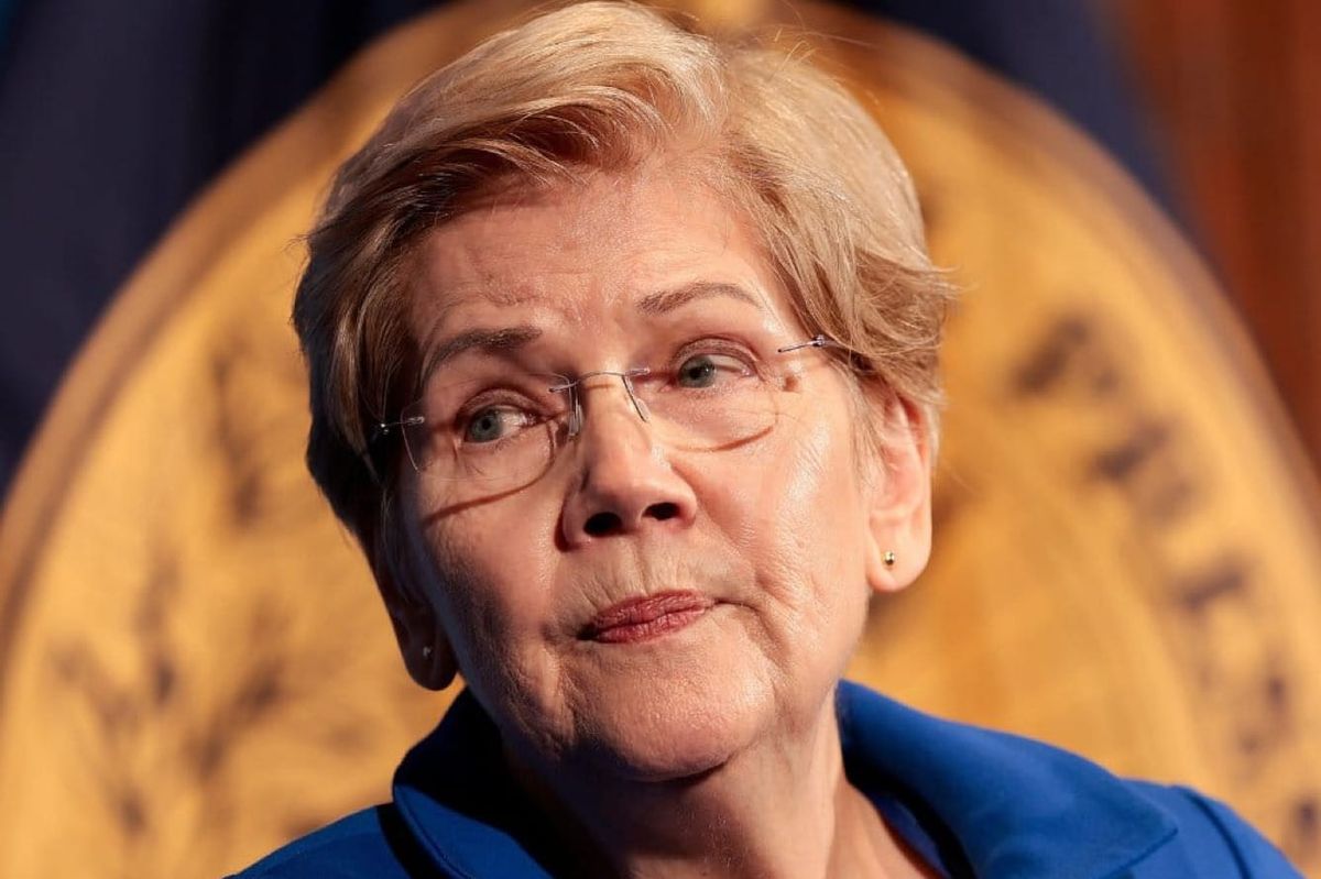 Democratic Senators Demand SEC Probe into Trump Memecoin's Billions in Investor Losses