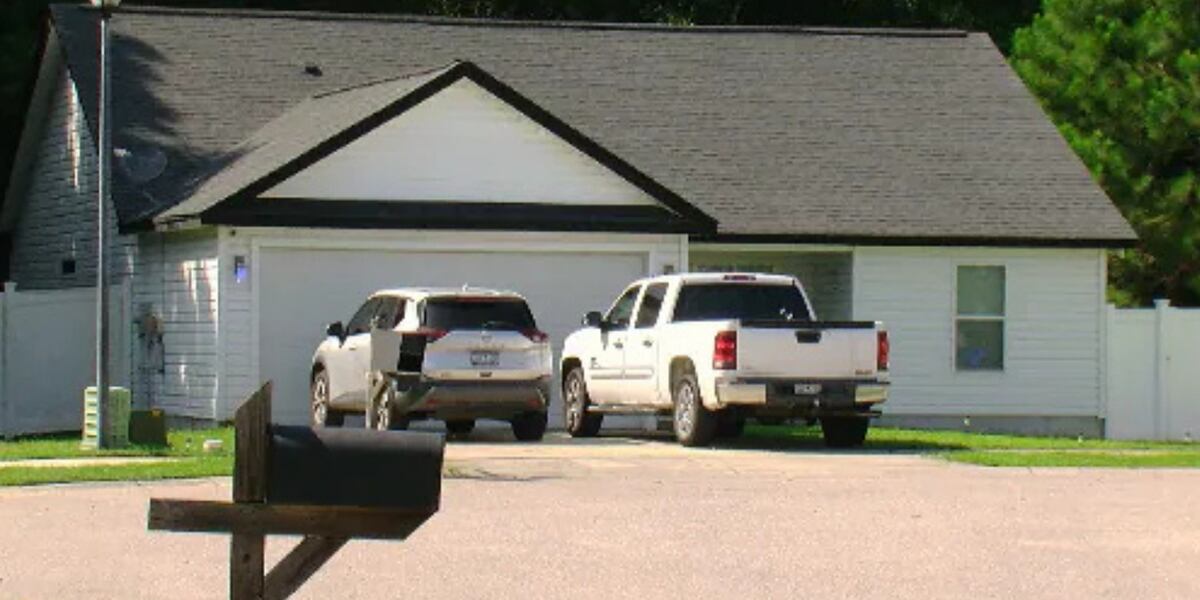 South Carolina Daughter Fights Caregiver Over Father Home Deed Transfer