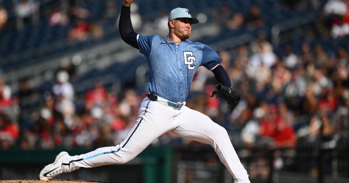 Dylan Crews hits walk-off single in tenth inning to defeat the Miami Marlins.