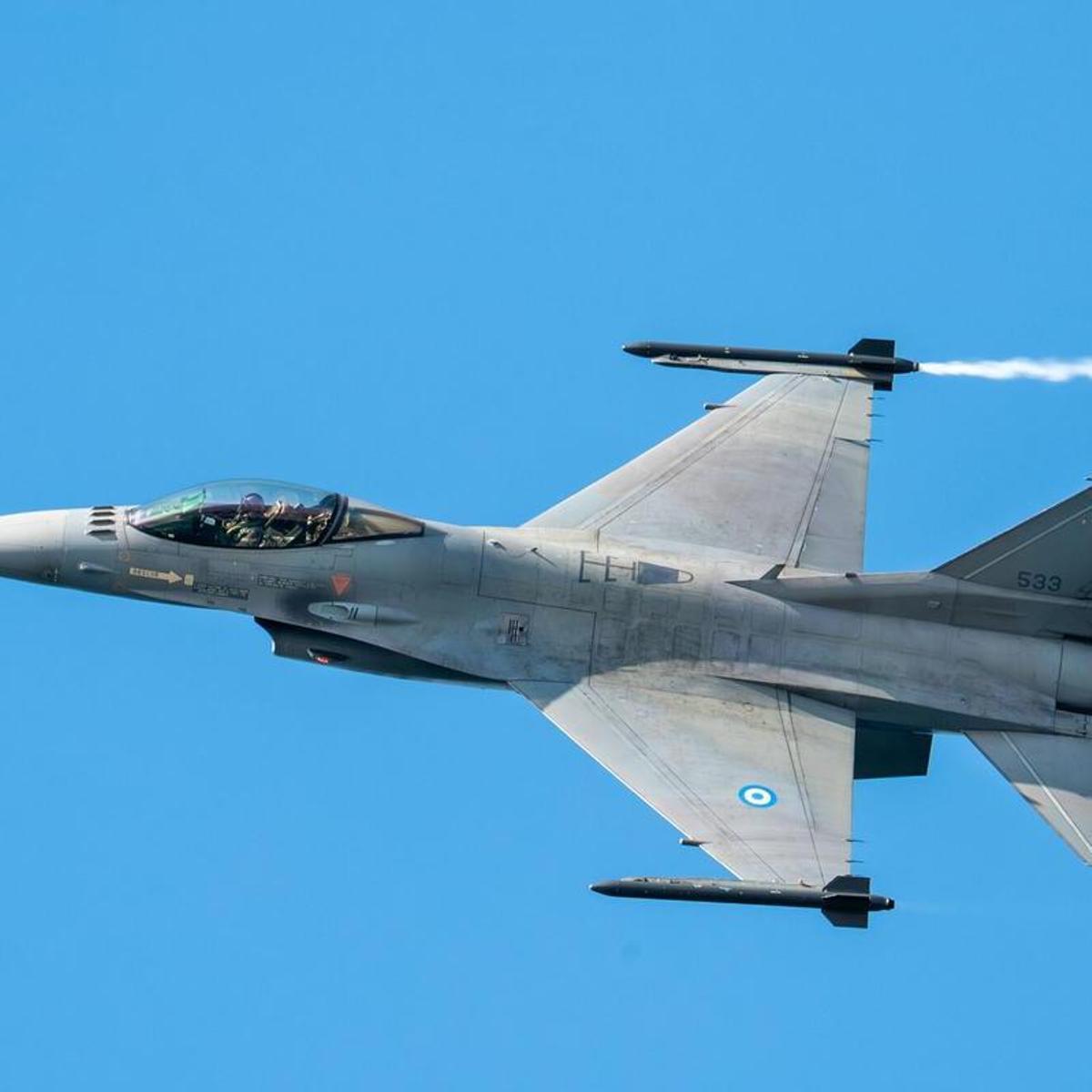 Cazas polacos interceptan un avión de reconocimiento ruso sobre el Báltico