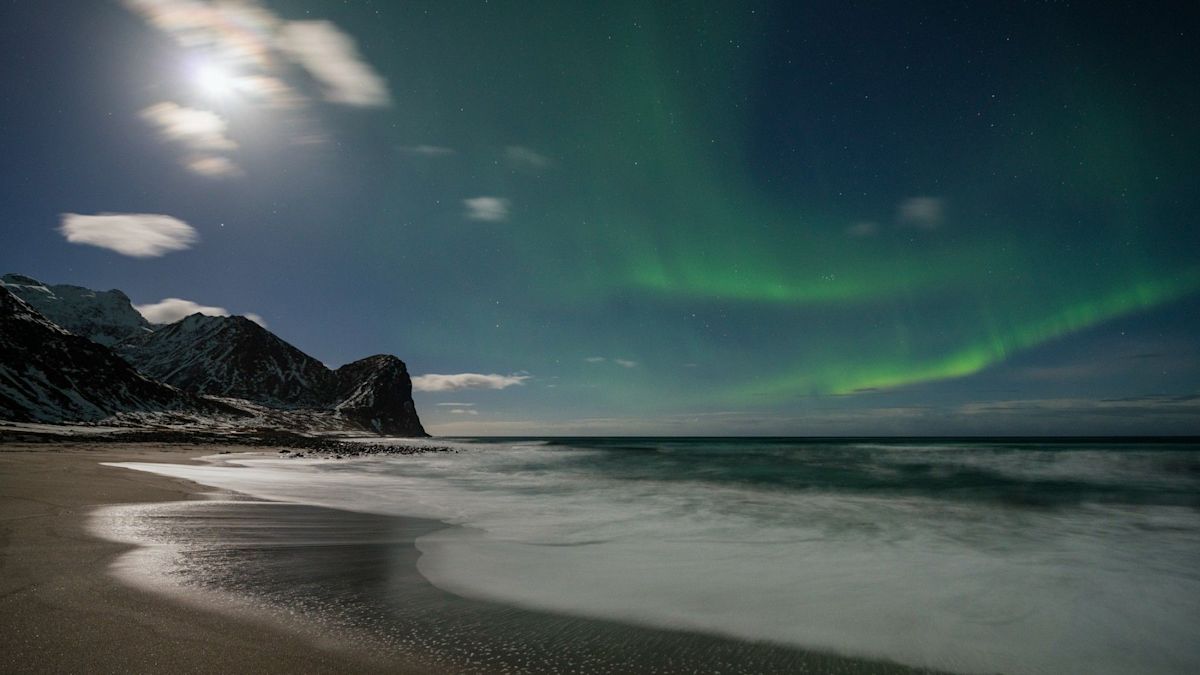 September Equinox And Harvest Moon Mark The Start Of Astronomical Autumn