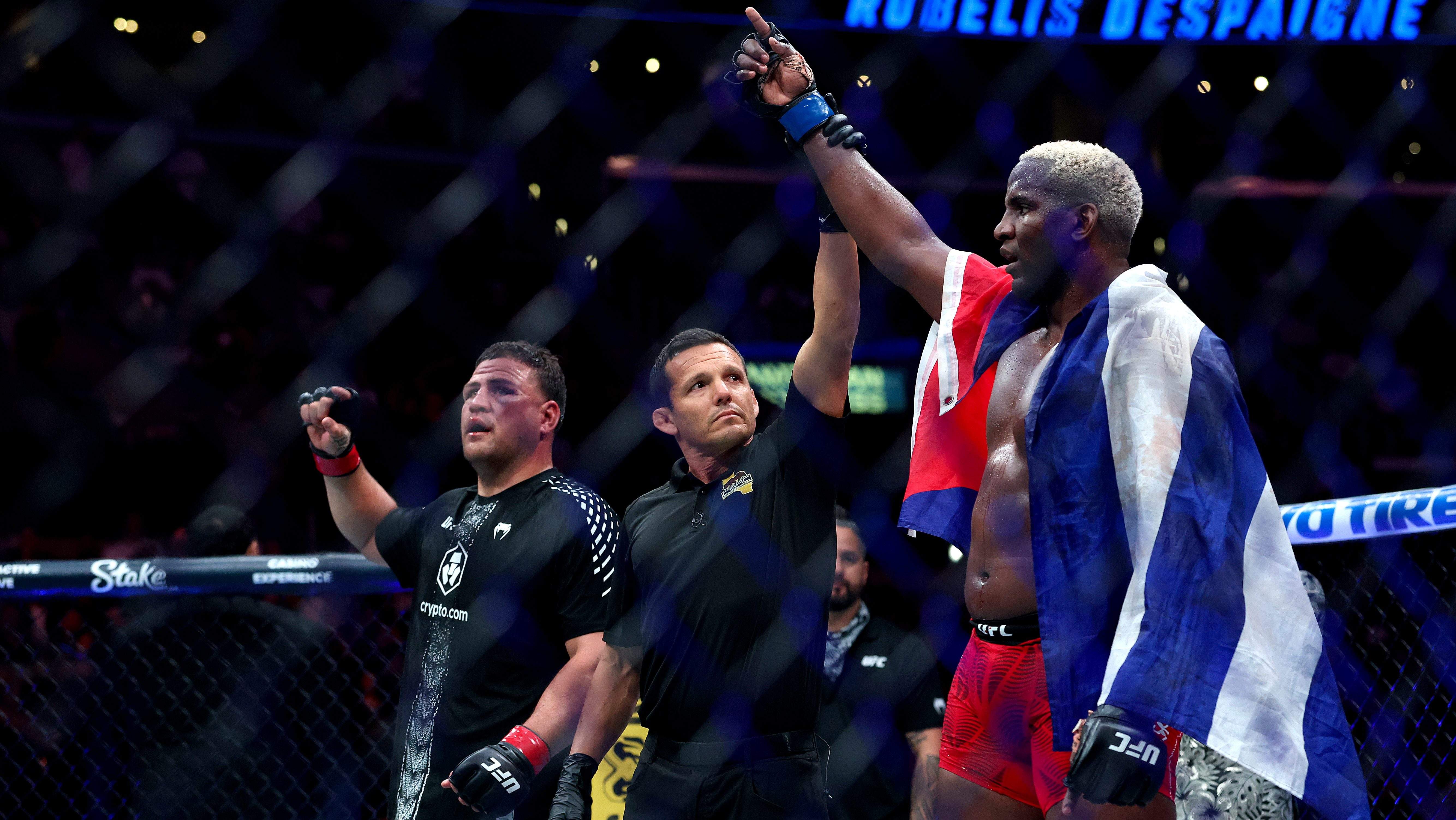 Despaigne Defeats Tuivasa, Extends Losing Streak to Eight