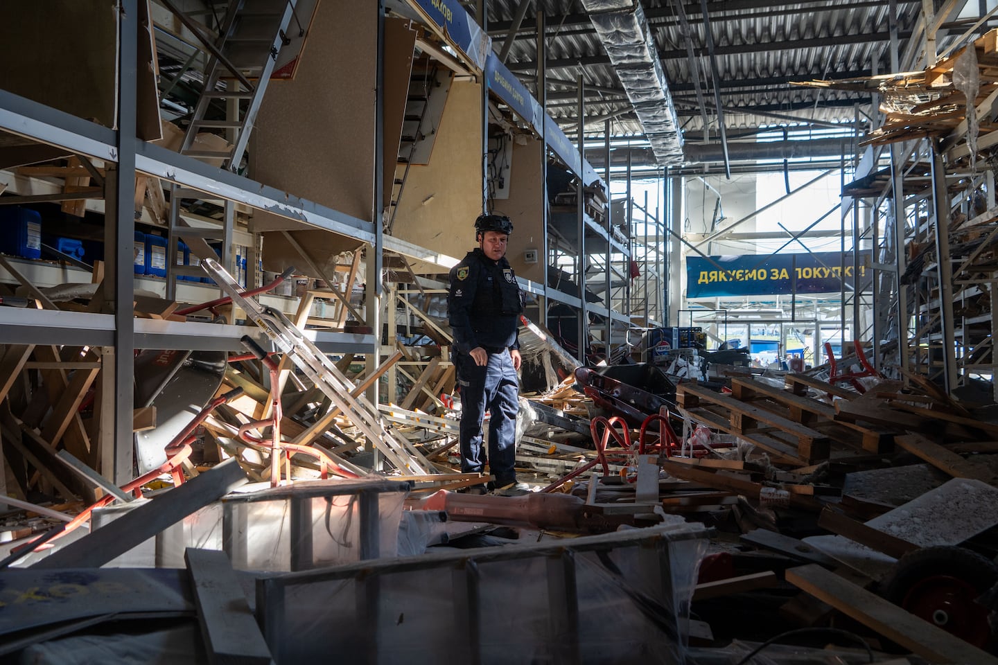 Drone and Missile Attacks Halt Critical Russian and Ukrainian Industrial Operations