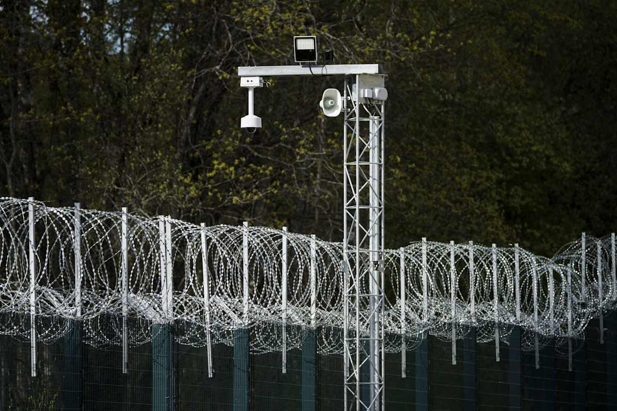 Finland Completes 200-Kilometer Border Fence Along Russia Frontier Amid Security Concerns