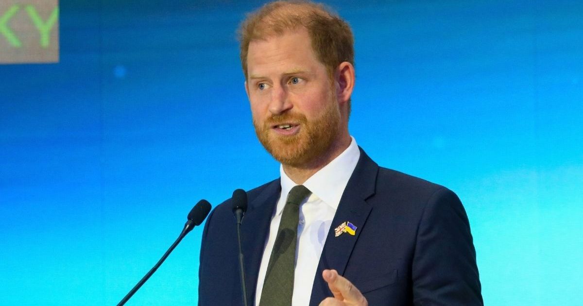 Prince Harry warns that artificial intelligence and social media pose severe risks to children.