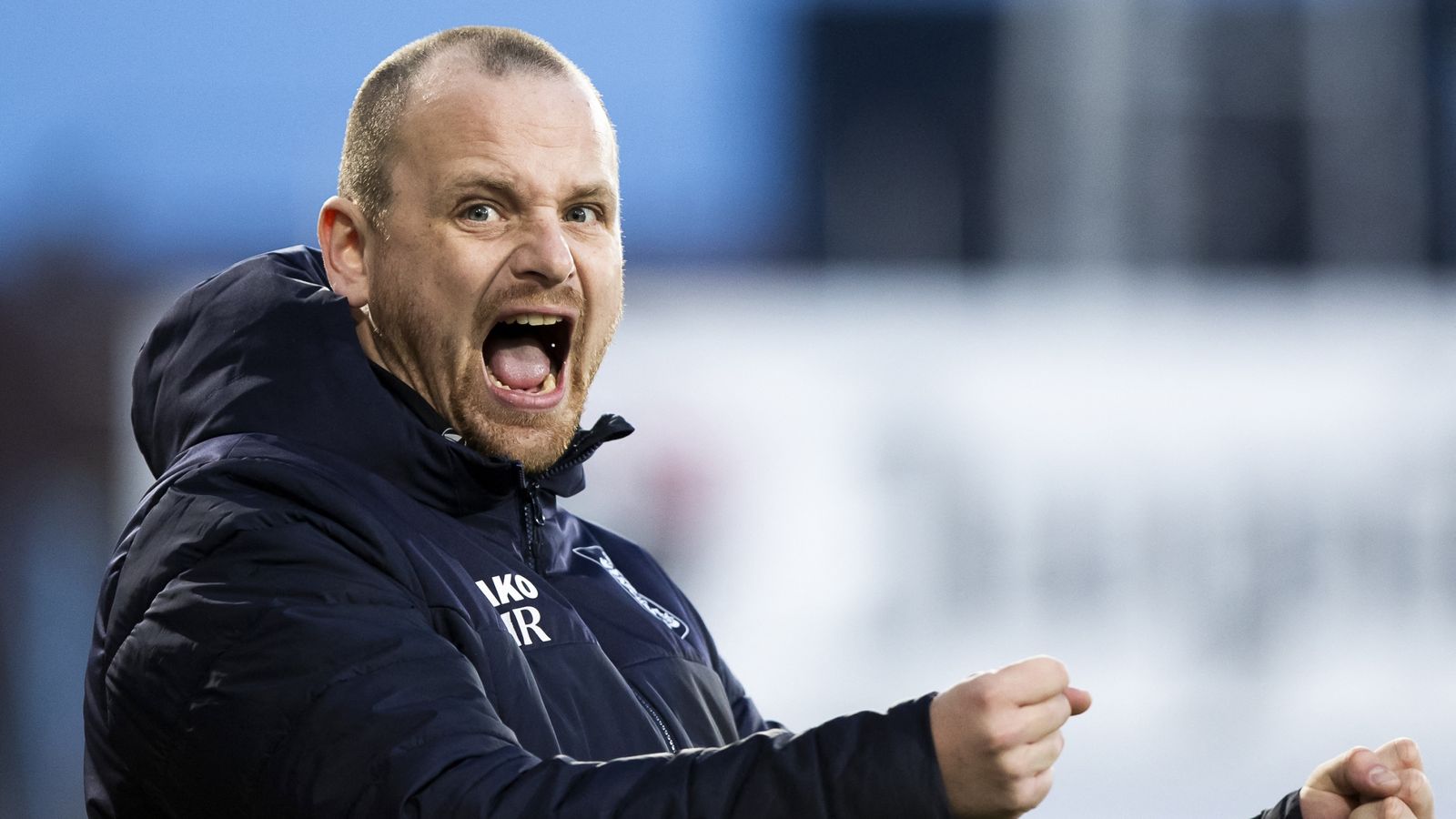 Hibernian appoint Dutch coach Marink Reedijk as manager following a difficult start to the season.