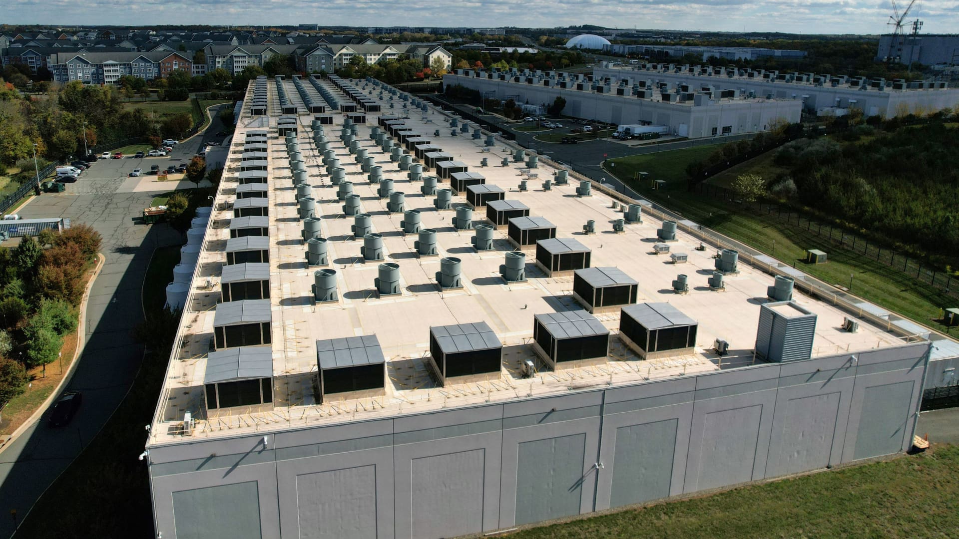 Amazon and Generac Sign $2.4 Billion Backup Generator Supply Deal