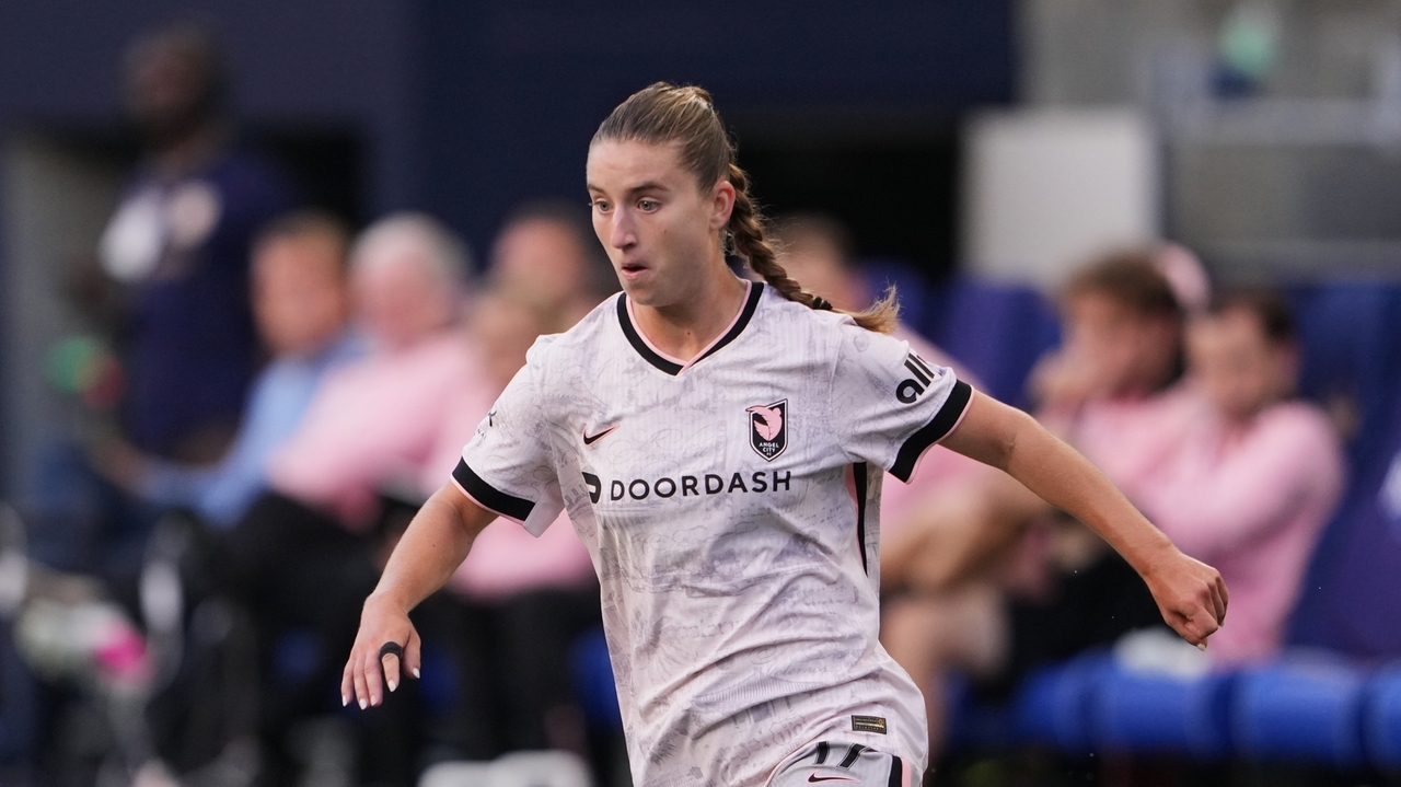 Reiten and Shaw Lead Gotham FC to a 2-1 Victory Over Louisville