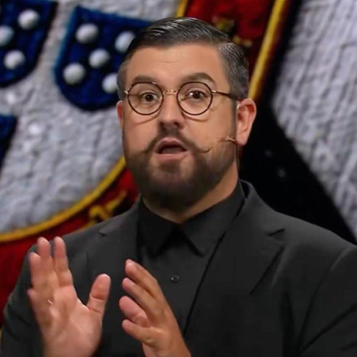 Manu Sánchez Criticizes Media Coverage and TV Presenters Regarding Ceuta Migration Crisis