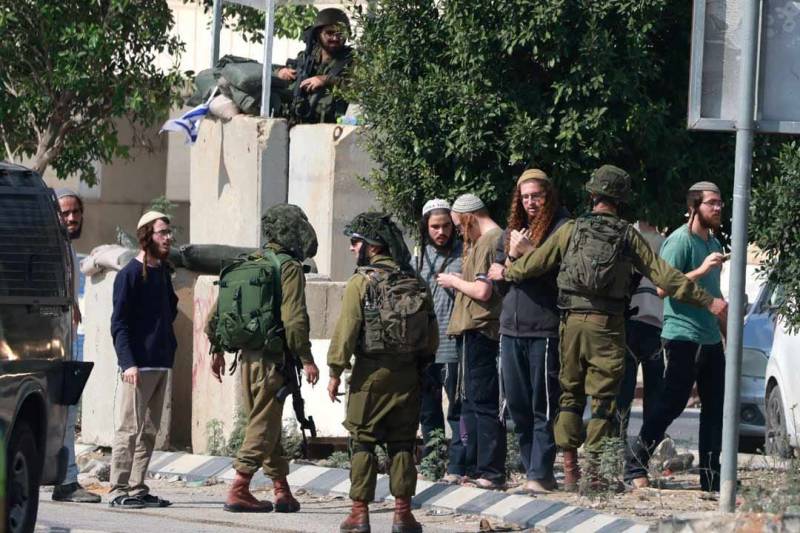 Settlers Attack West Bank Village as Displaced Family's Return Fails
