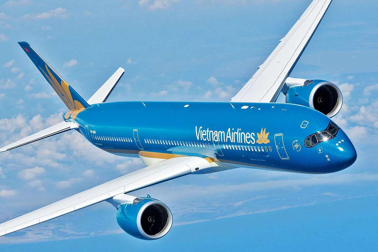Vietnam Airlines Signs Memorandum of Understanding With Airbus for Five A350 Wide-Body Aircraft