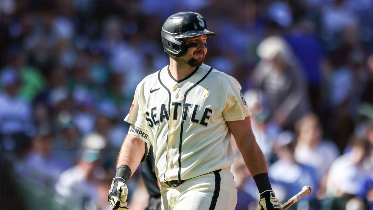 MLB playoff race tightens as division titles and postseason seeding remain completely unsettled.