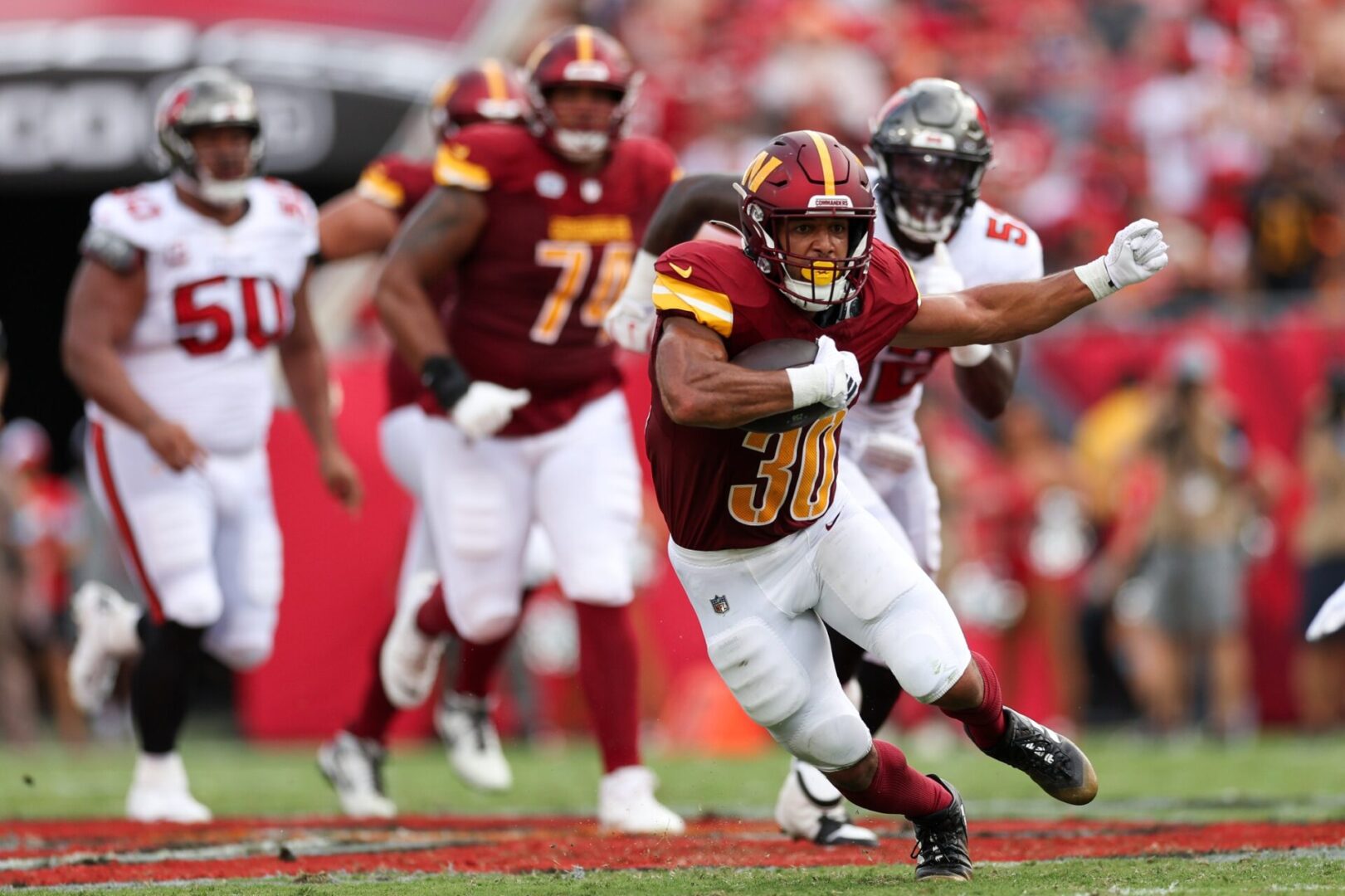 Running back Austin Ekeler is expected to rejoin the Washington Commanders following recovery from a torn Achilles.
