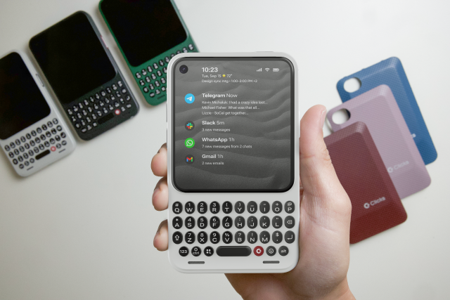 Clicks Communicator Plans December Launch With 12GB RAM