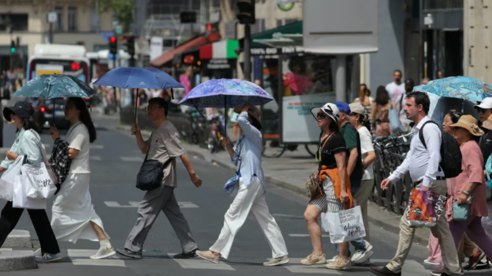 France Reports Nearly 8,000 Excess Heatwave Deaths After Unprecedented Summer
