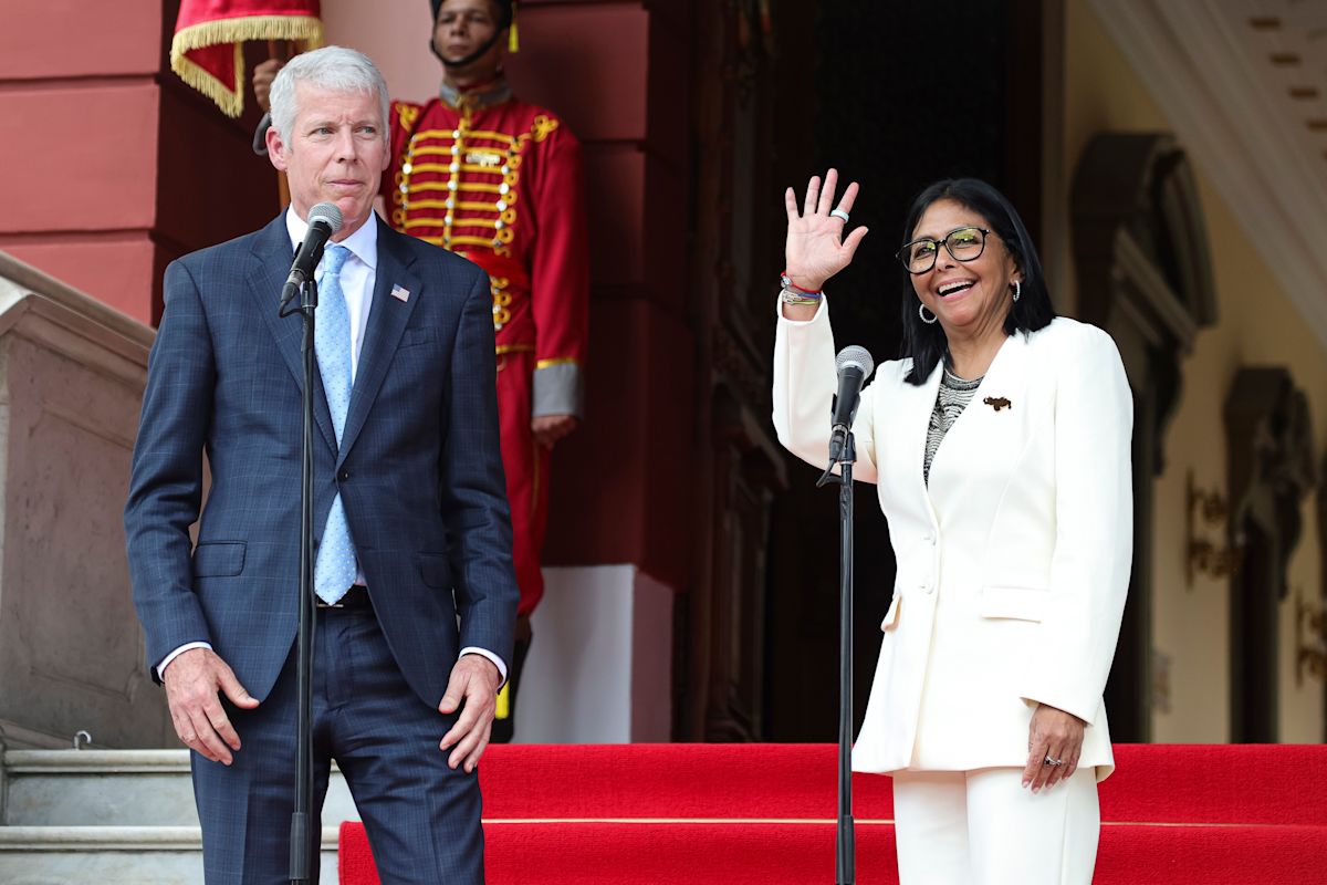 U.S. removes Venezuela from illicit drug list while designating 23 major transit nations.