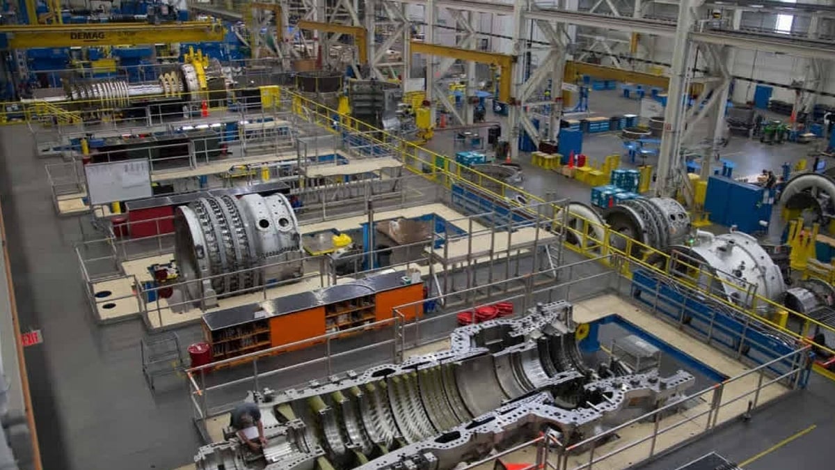 Singapore manufacturing output surges 15.4 percent in August driven by strong AI demand.