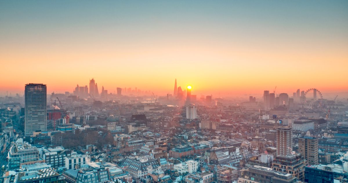 UK Stock Market Rises as Proposed Buyer Scheme Boosts Housebuilder Shares