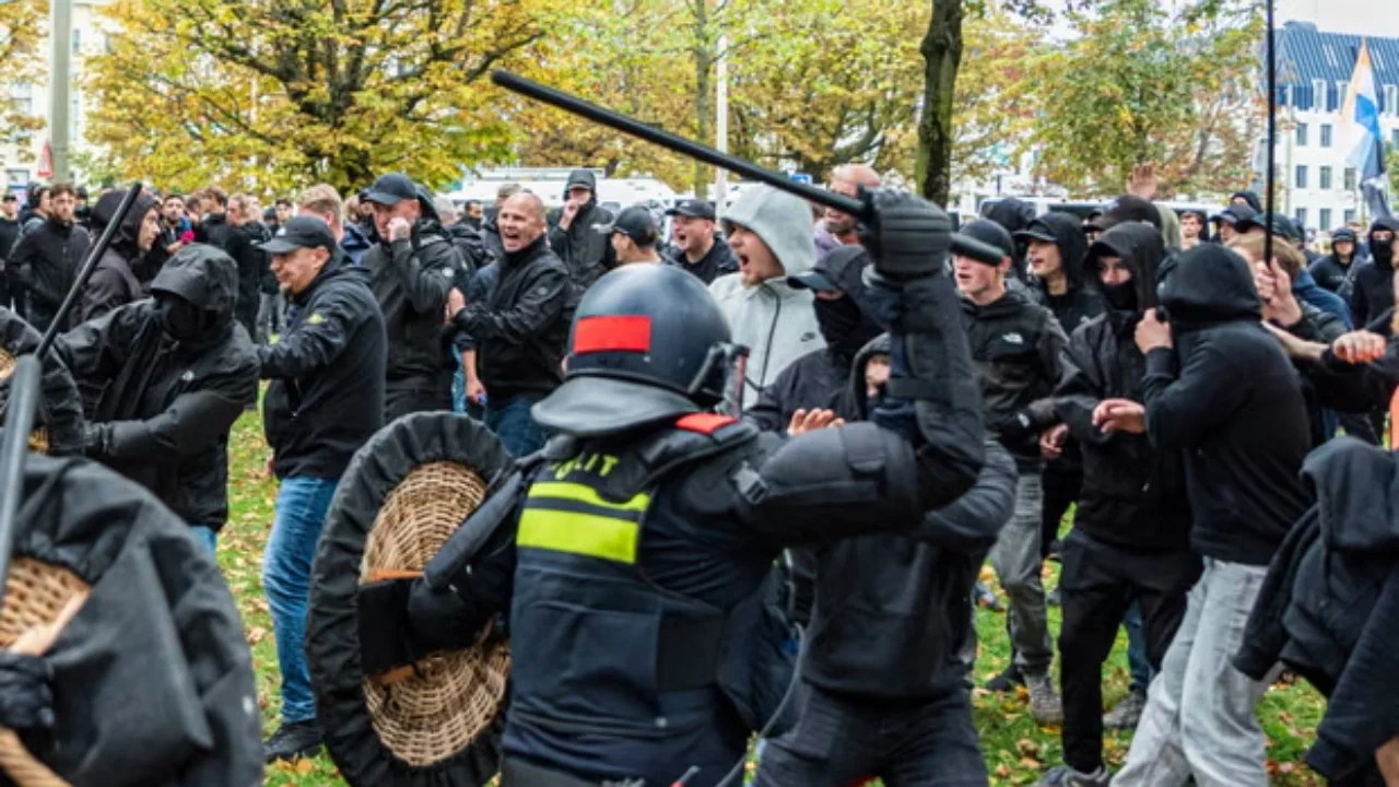 24 Arrested as Far-Right Protest Turns Violent in Hague