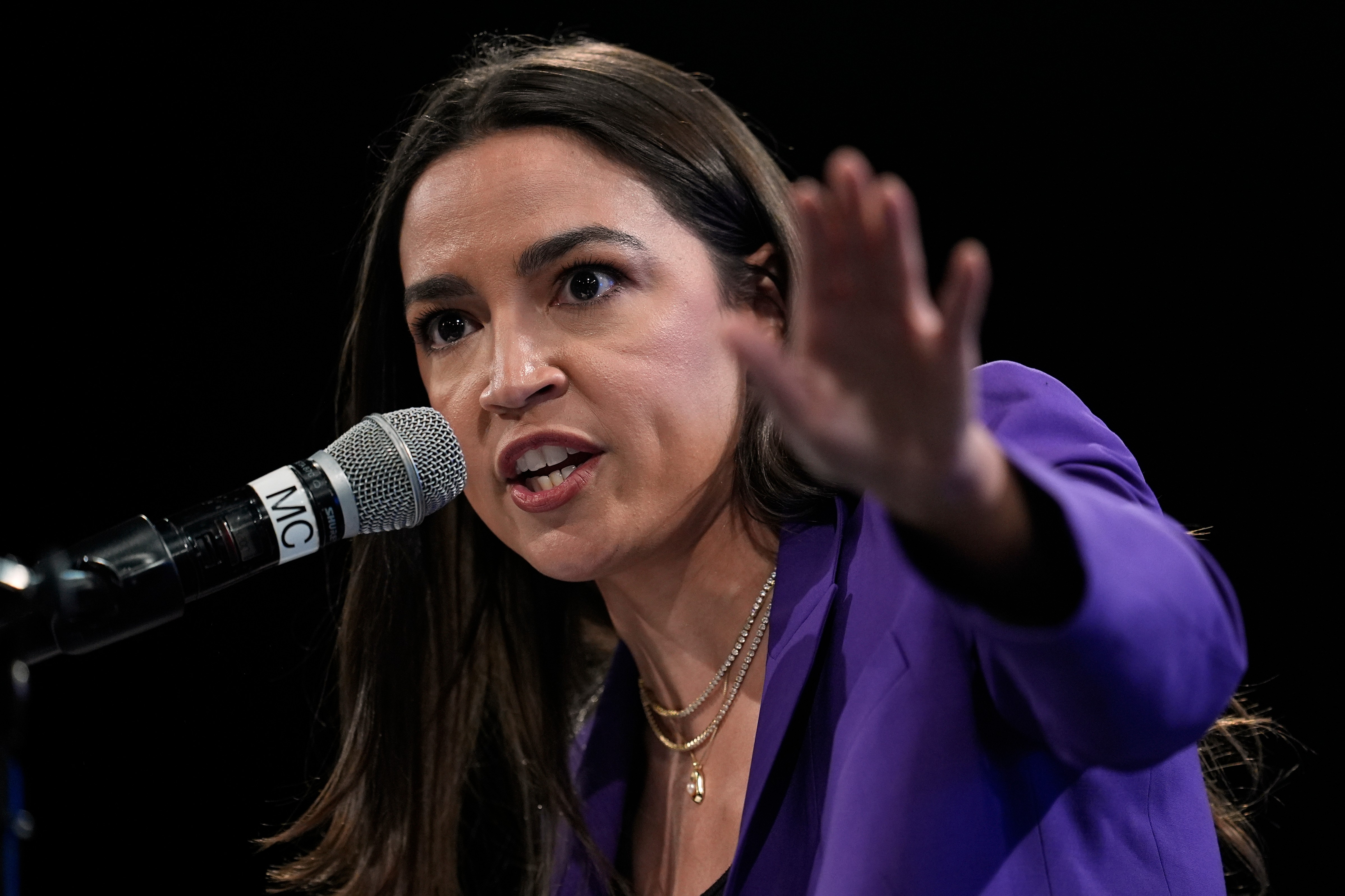 Democratic Candidates in Competitive Races Ask Alexandria Ocasio-Cortez to Avoid Campaign Trails