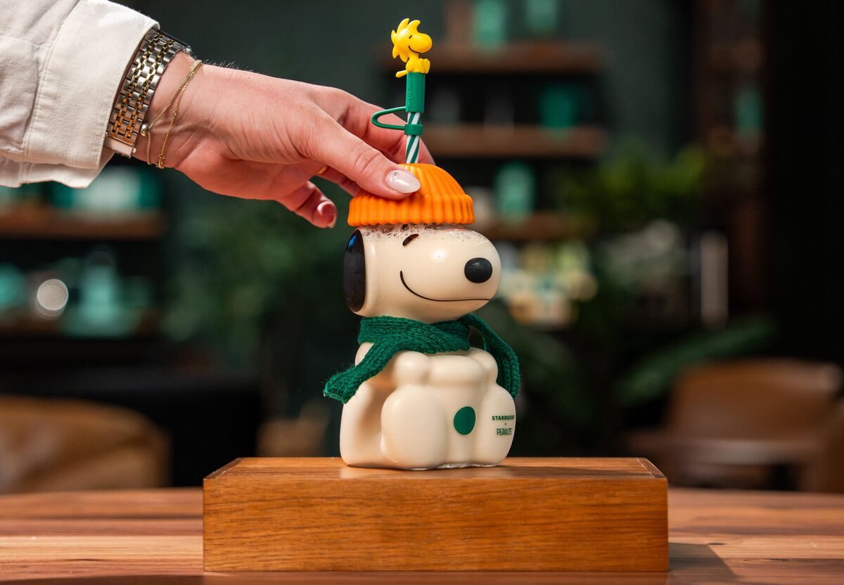 Starbucks Launches Limited-Edition Peanuts Halloween Collection Marking Anniversary