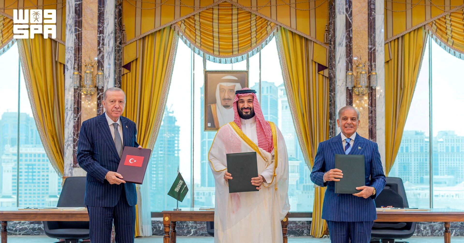 France Plans to Deploy Troops and Air Defense Systems to Protect Saudi Energy Infrastructure
