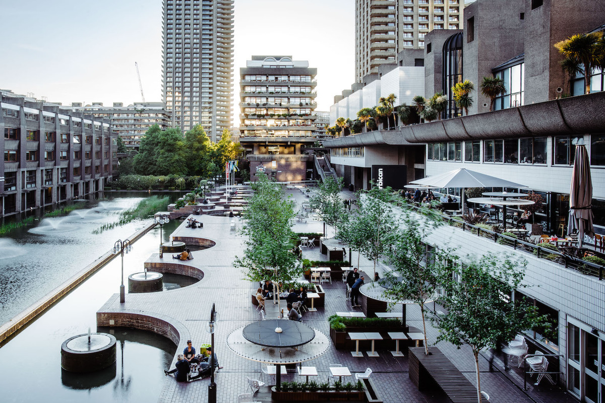 Historic American Towns Transform Their Downtowns Into Vibrant Outdoor Art Galleries