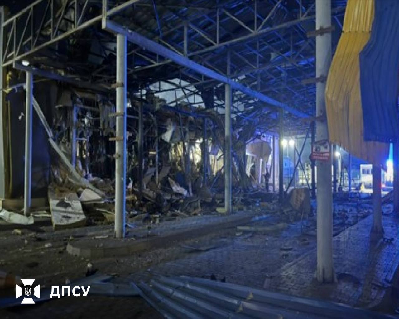 Russia attacks Ukraine-Romania border crossing at Orlivka, forcing temporary closure and traffic rerouting.