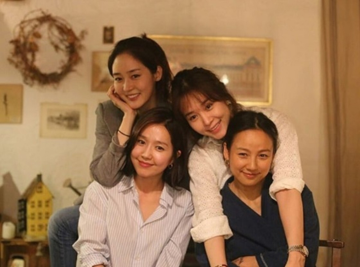 Fin.K.L Confirms Full-Group Comeback After 21 Years
