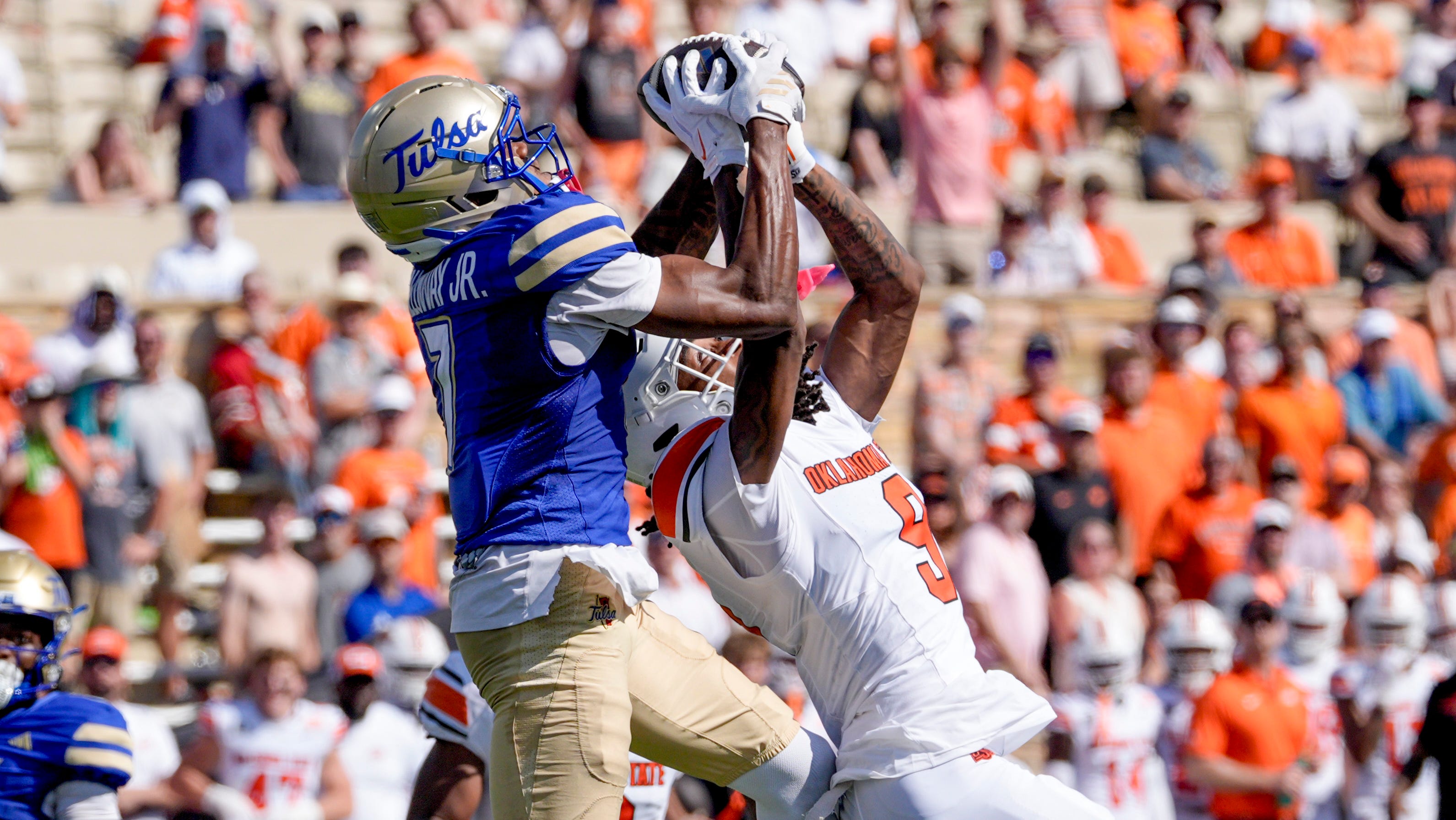 Tulsa Defeats Oklahoma State 24-10 in Season Opener for Consecutive Win