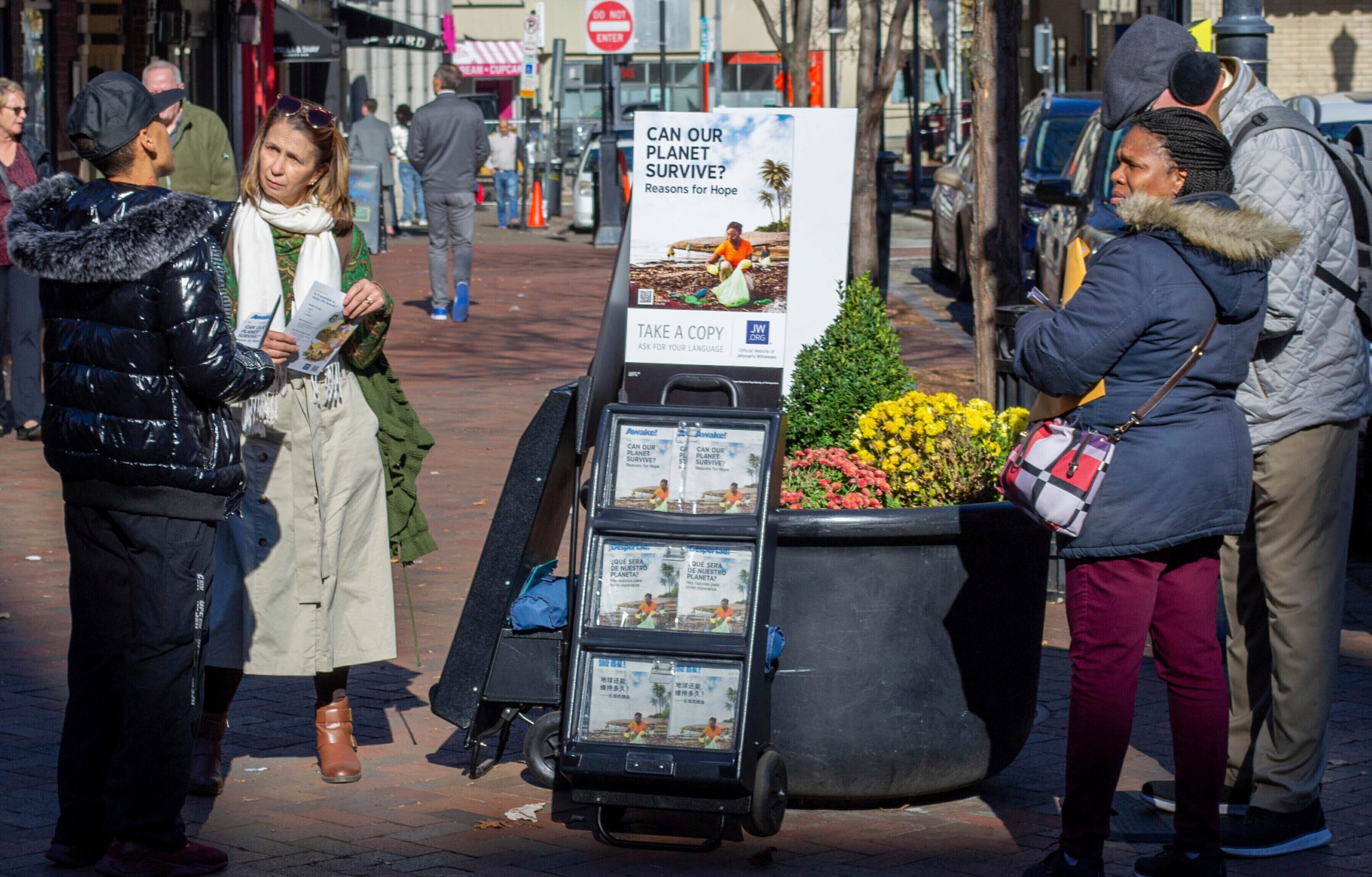 Jehovah’s Witnesses ease blood component rules while keeping the whole-blood ban in place.