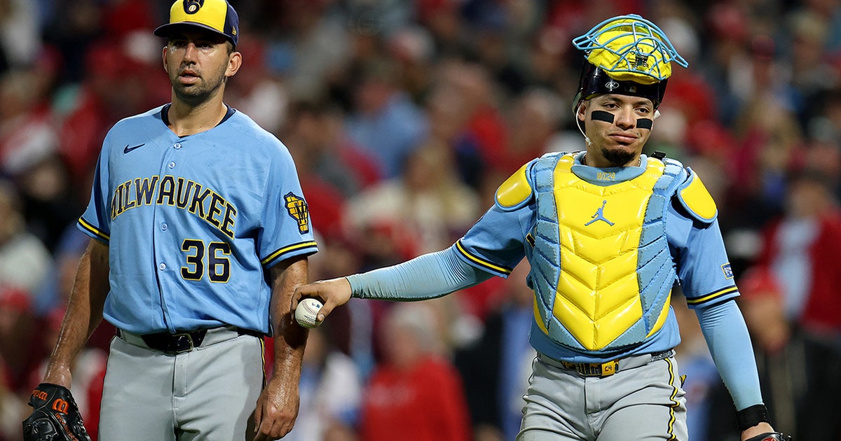 Brewers Clinch National League First-Round Bye