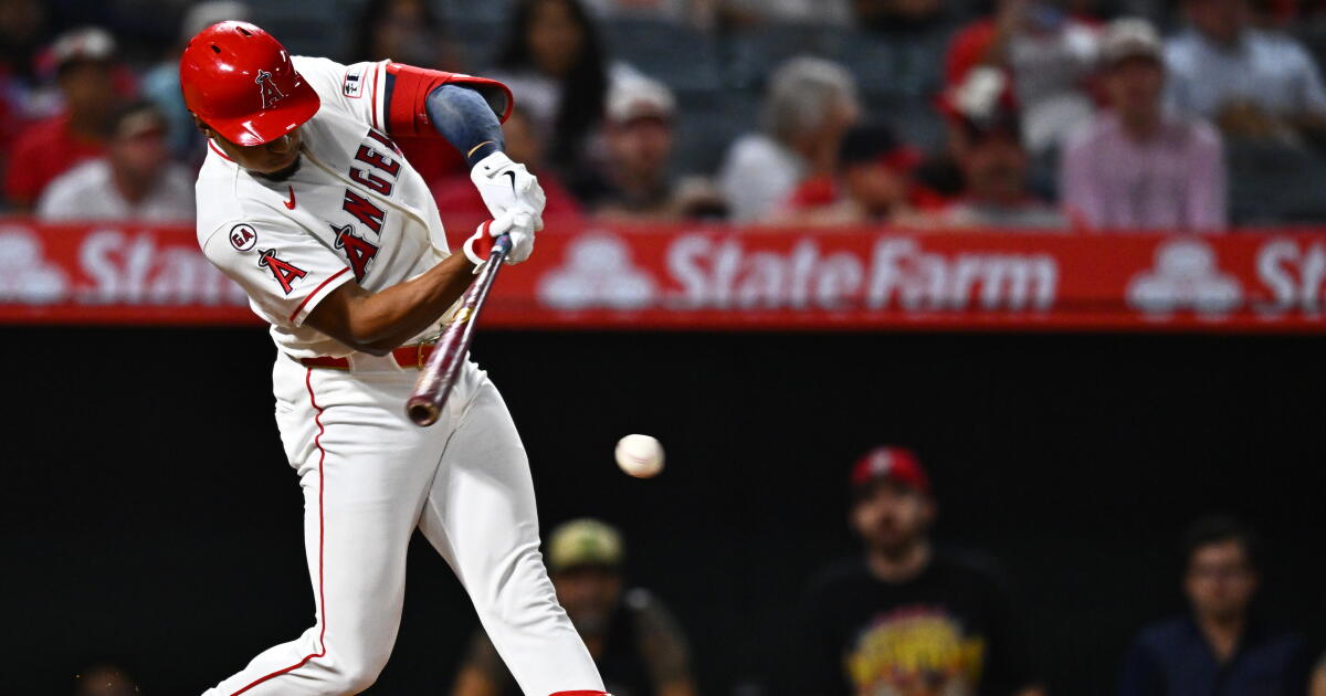 Angels And Twins Split First Two Games Of Anaheim Series